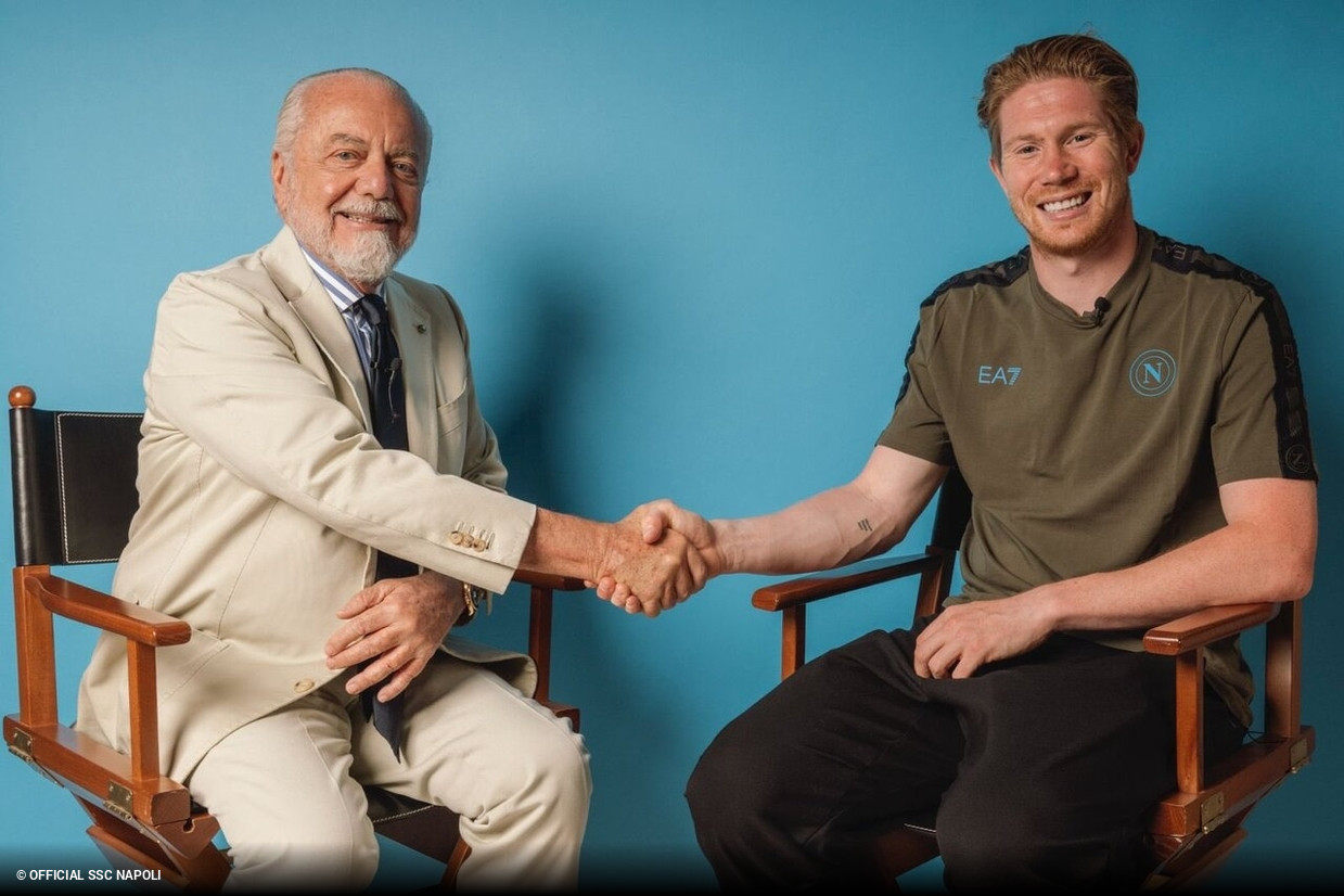 Npoles anuncia la contratacin de Kevin De Bruyne